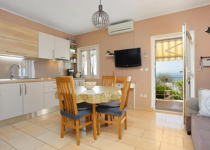 Apartments By The Sea Rastici, Ciovo - 5234