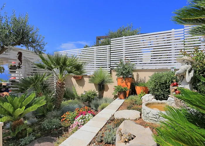 Apartments By The Sea Rastici, Ciovo - 5234