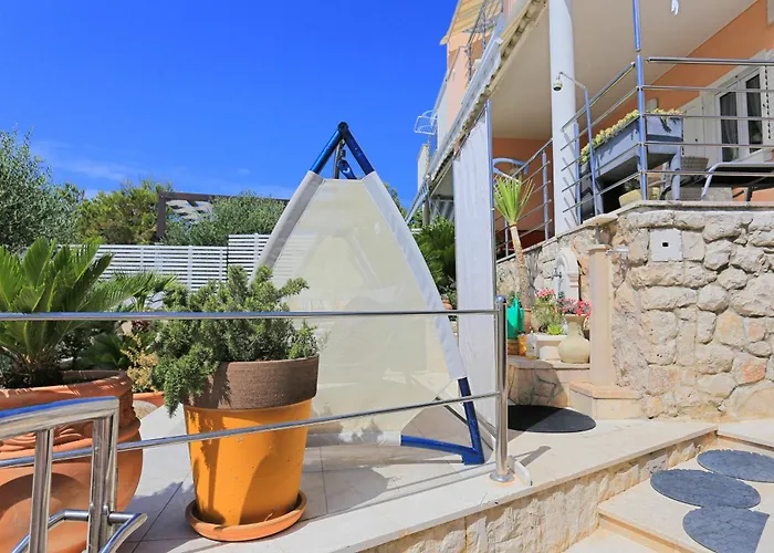 Apartment Apartments By The Sea Rastici, Ciovo - 5234 *