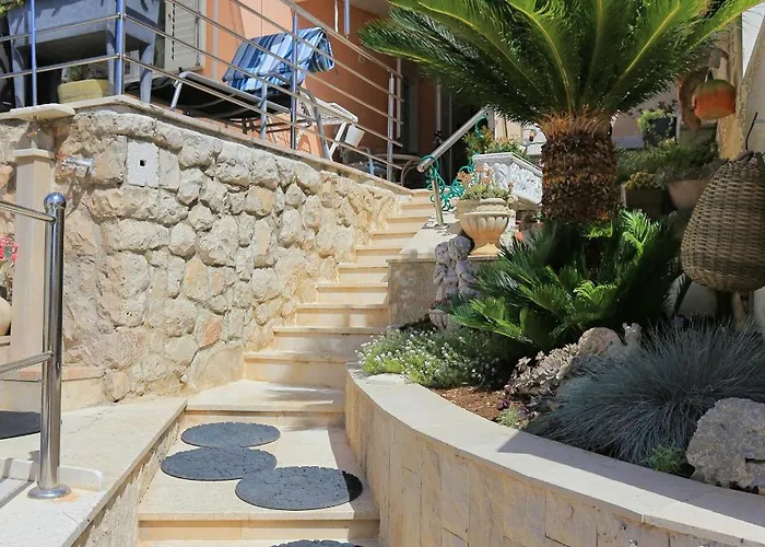 Apartment Apartments By The Sea Rastici, Ciovo - 5234